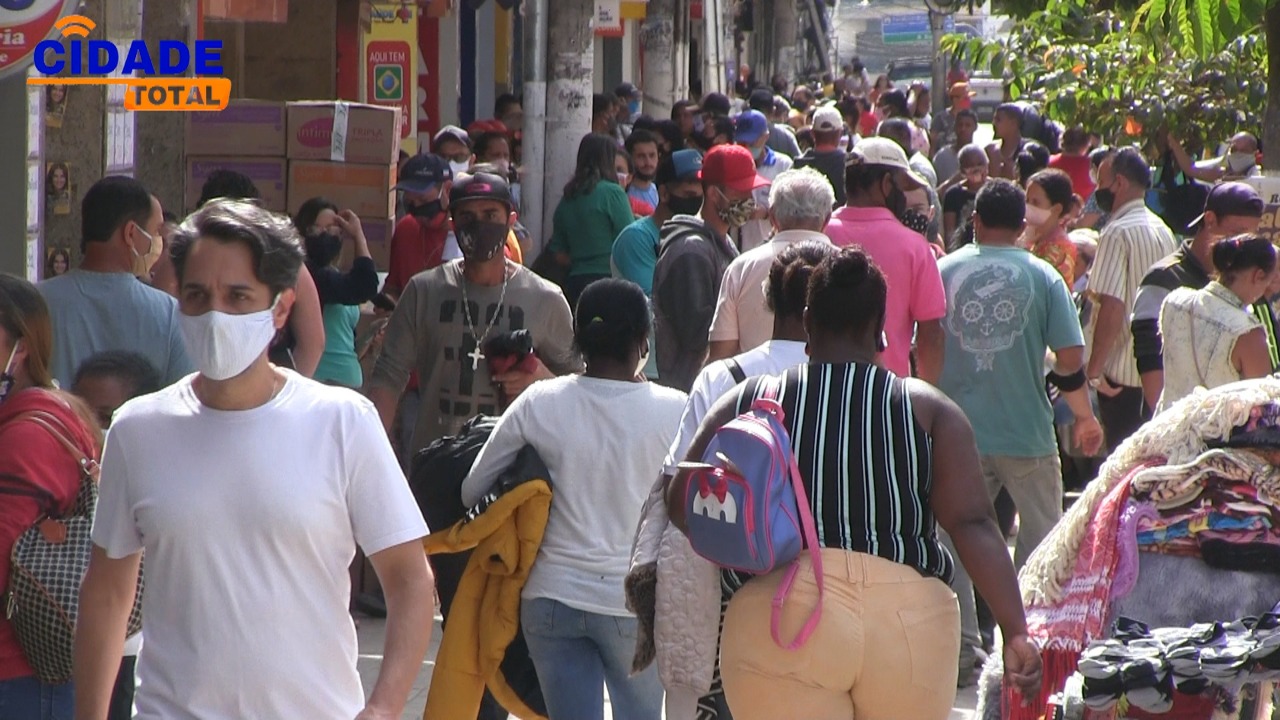 Reportagem em vídeo Coronavírus Números crescentes e cidades lotadas