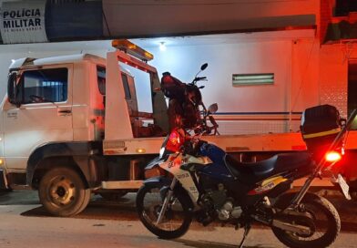 Polícia apreende moto adulterada e prende “piloto” por direção perigosa