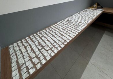 PM apreende 524 papelotes de cocaína em São João do Manhuaçu PM apreende 524 papelotes de cocaína em São João do Manhuaçu