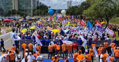 Sind-UTE/MG participa da 27ª Semana em Defesa da Educação Pública