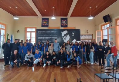 Alunos da Escola Ludovino Alves Figueiras visitam a Casa de Cultura