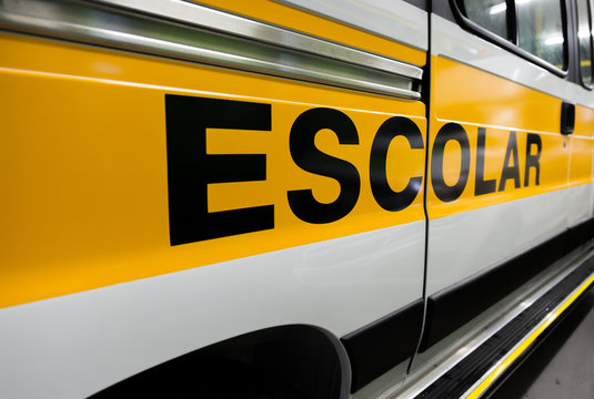 Pais da comunidade do Barreiro reclamam da falta do transporte escolar