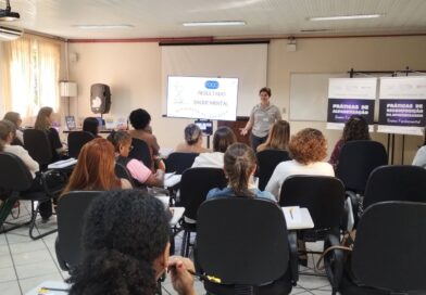Fundação Aperam promove formação para educadores de 11 municípios