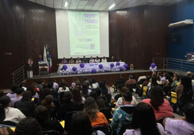 Timóteo se veste de lilás: seminário fortalece rede de proteção às mulheres Timóteo se veste de lilás: seminário fortalece rede de proteção às mulheres
