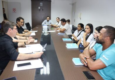 Reunião na câmara discute atendimento na área de saúde em Manhuaçu Reunião na câmara discute atendimento na área de saúde em Manhuaçu
