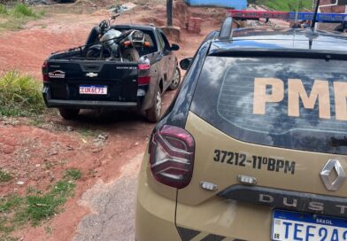 Polícia apreende moto adulterada em Santana do Manhuaçu Polícia apreende moto adulterada em Santana do Manhuaçu